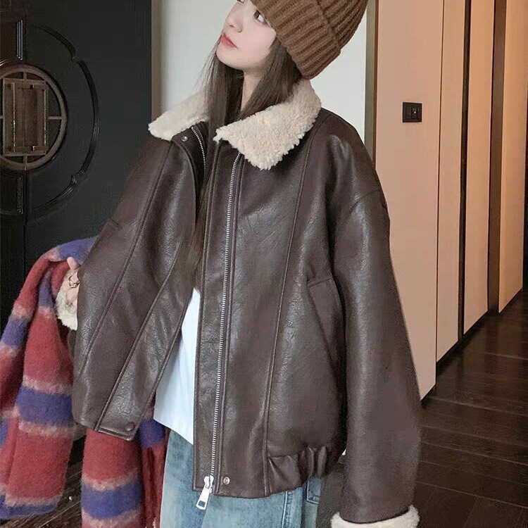 Vintage Melard Leather Jacket with Fleece Lining, Thickened Short Lamb Wool Coat for Women, Winter 2026 New Style, Loose Biker Jacket Vintage Melard Leather Jacket with Fleece Lining, Thickened Short Lamb Wool Coat for Women, Winter 2026 New Style, Loose Biker Jacket
