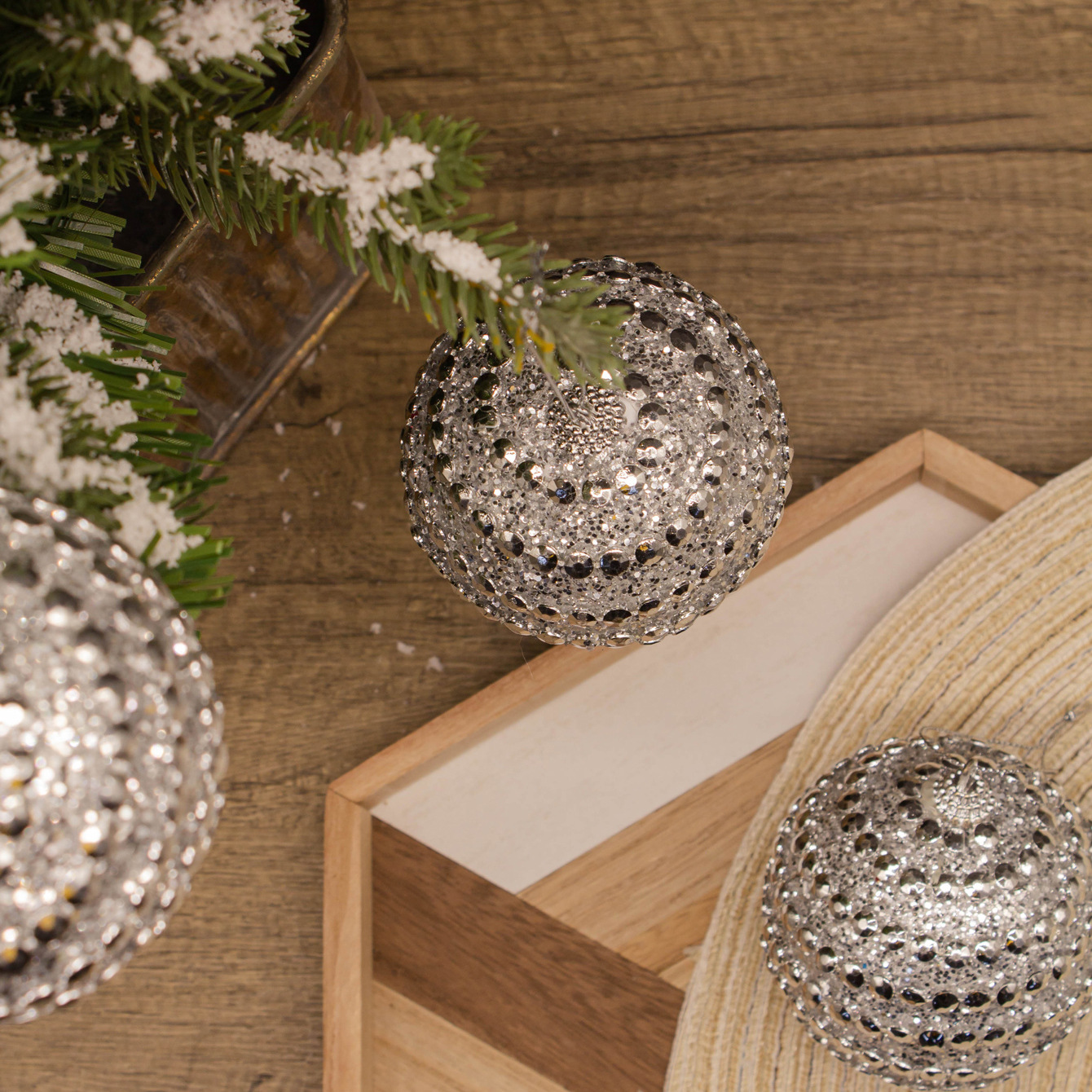 En stock stick cadena perlas brillo BOLA DE Navidad espuma bola colgante 8cm6/PCS vacaciones decoración bola centro comercial ventana Decoración