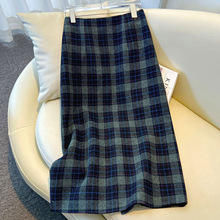 轻奢毛呢格子半身裙女秋冬季2025新款高腰显瘦复古直筒羊绒包臀裙