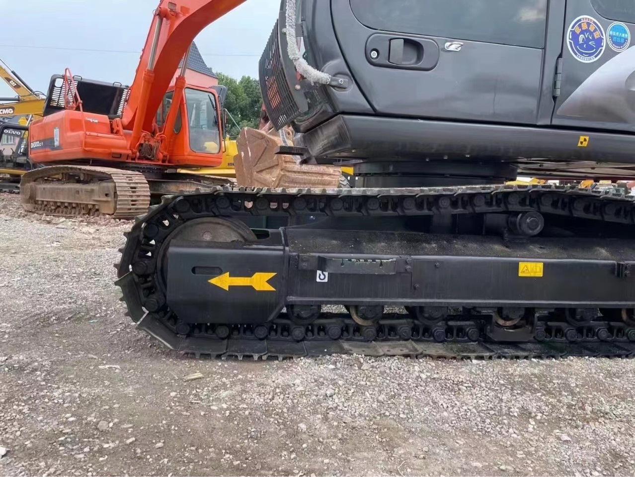 La empresa reemplazó una excavadora Hitachi 120 para trabajar durante 120 horas