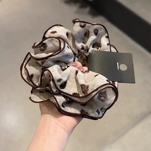 �͹ž��¸߼��ж���ѩ��ӡ��ľ��߅H���cȦ�������Rβ�^�K�lȦ