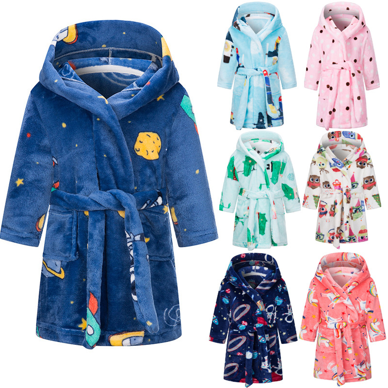 New children's flannel robe with European and American cartoon print home fleece bath robe for boys and girls, with pockets, full-handled, wholesale