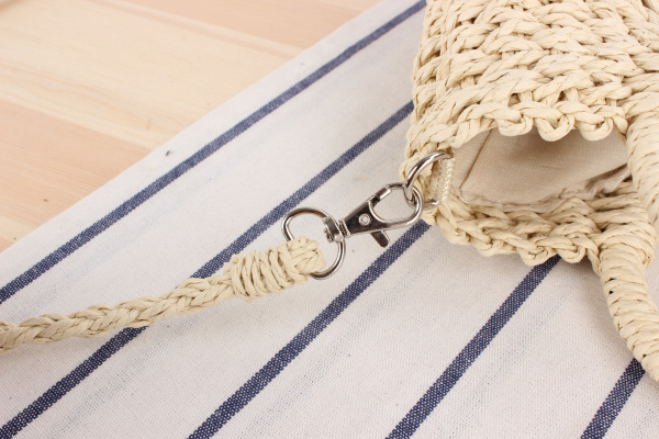 Women's Small Spring&summer Straw Solid Color Vacation Semicircle String Straw Bag display picture 4