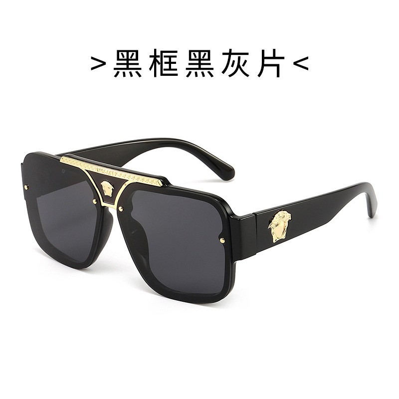 블랙 프레임 블랙 및 그레이 필름