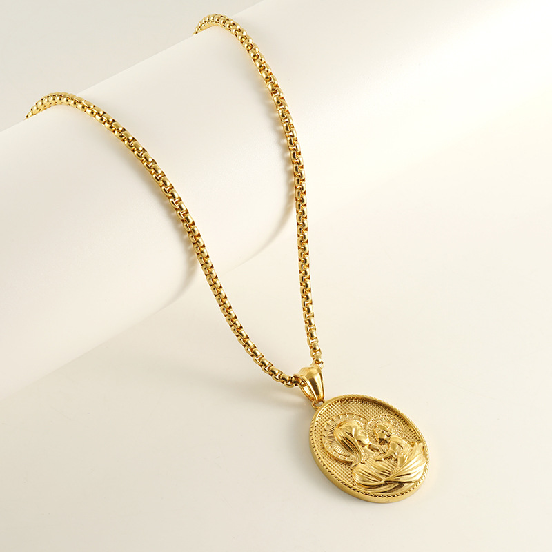 Nueva moda collar de acero inoxidable transfronterizo europeo y americano personalidad religiosa carácter titanio acero 18K colgante joyería al por mayor