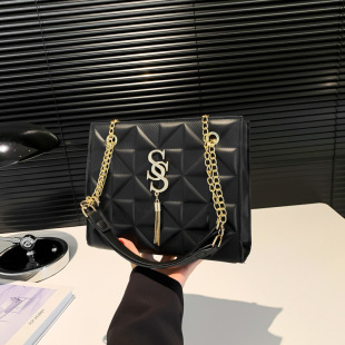 Chain Bag 2024 New Trendy Fashion Casual Women's Bag Stylish Shoulder Crossbody Bag Women's Distinctive Underarm Bag