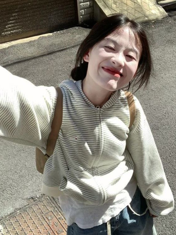 美式减龄连帽卫衣女春秋2025新款爆款设计感小众宽松慵懒风外套潮|undefined