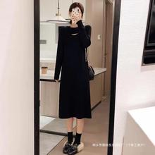 欧美镂空设计感针织连衣裙女秋冬季中长款法式打底内搭毛衣裙长裙