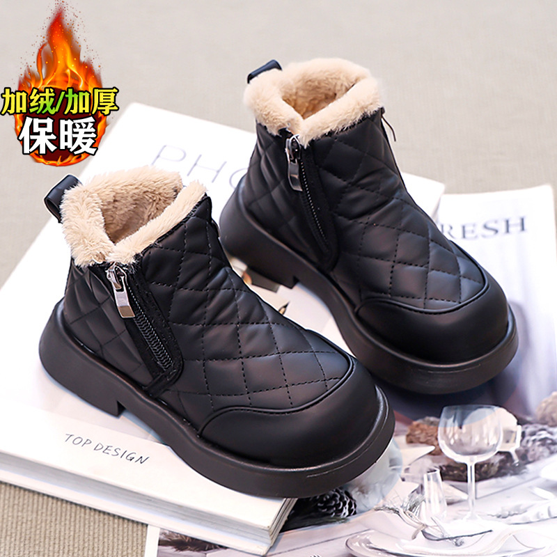Zapatos infantiles de niñas botas de nieve de invierno adicionadas 2025 nuevas botas de algodón negro caliente para niños zapatos de algodón de niñas grandes