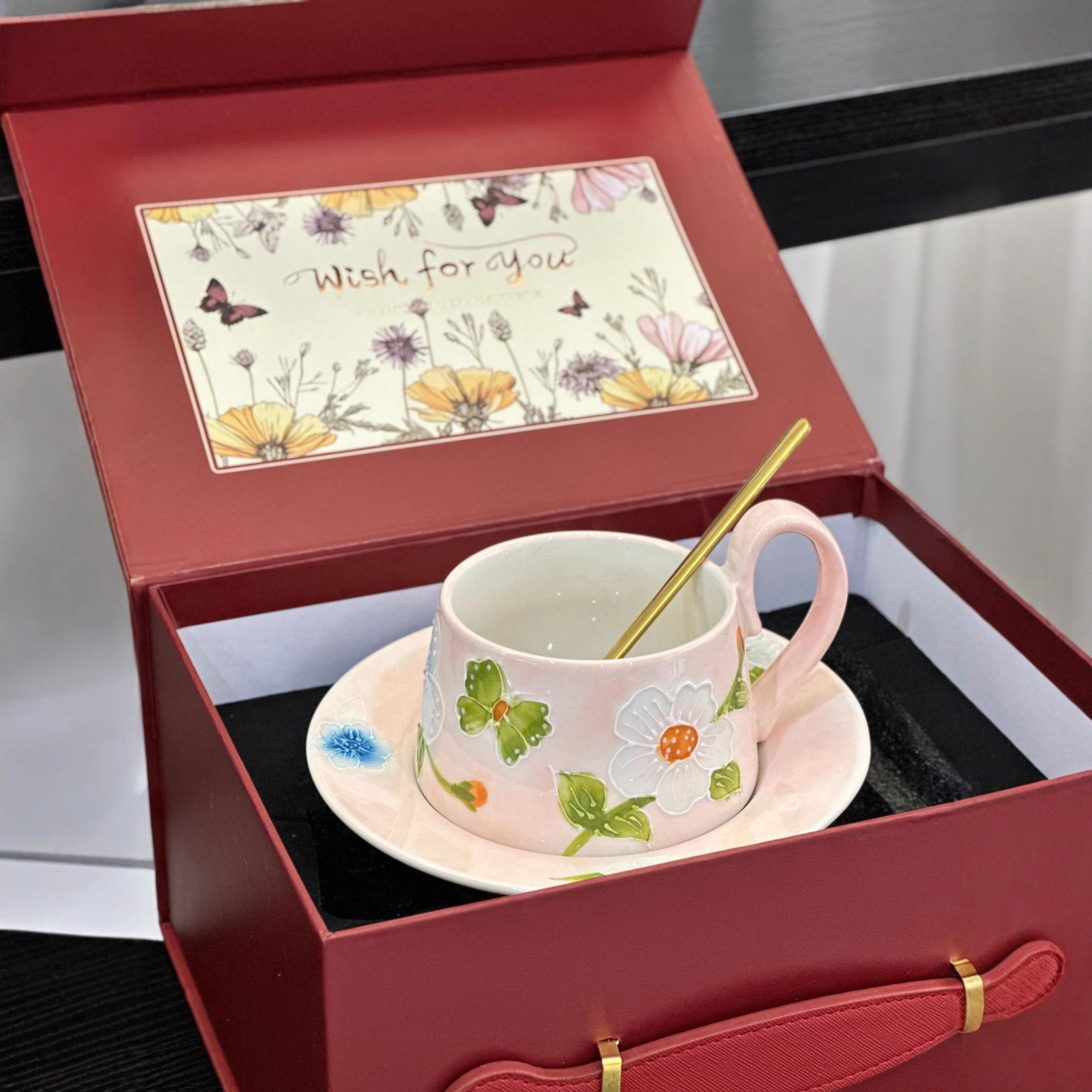 High Value Hand Painted Embossed Floral Cup And Saucer Set Breakfast Cup Ceramic Cup Coffee Cup Teacher's Day And Chinese Valentine's Day Gift_voghion.com