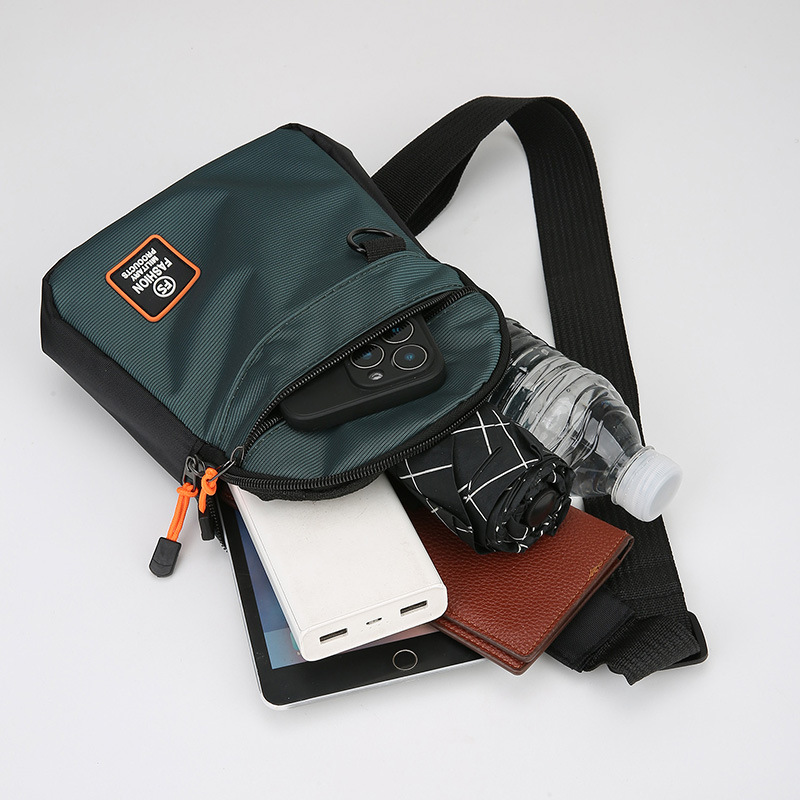 Bolso de pecho de hombre ligero al aire libre, simple viaje de negocios, bolso de hombro casual multicapa, mochila práctica resistente al desgaste
