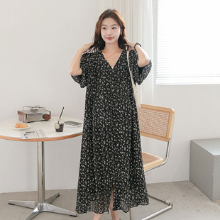 Summer new pregnant women's dress loose plus size belly-covering slimming V-neck shirt dress Western style printed chiffon skirt
