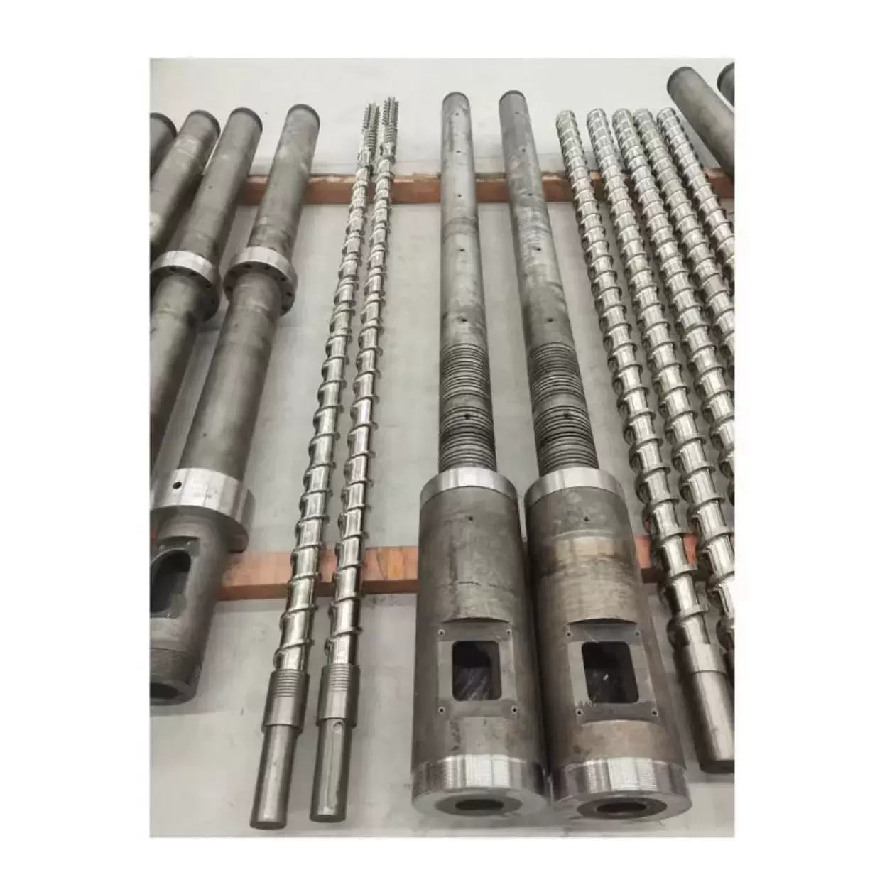 舟山吹膜机螺杆挤出机螺杆注塑机螺杆气泡膜机螺杆双合金机筒螺杆