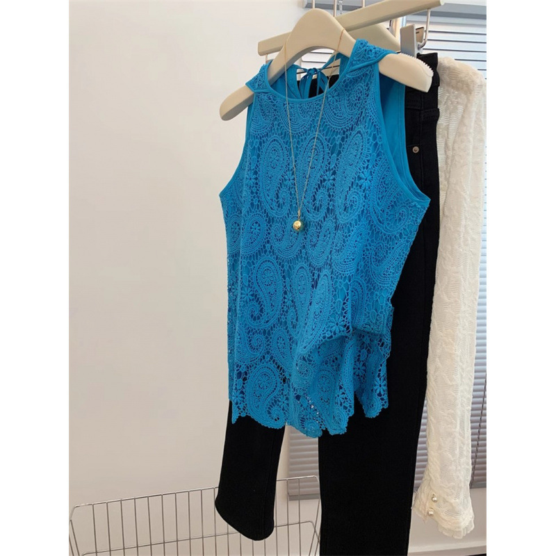 Blue Sleeveless Hollow Lace Vest Shirt, New Fashion, Pure and Alluring, Versatile, Beautiful and Unique Top for Summer Women