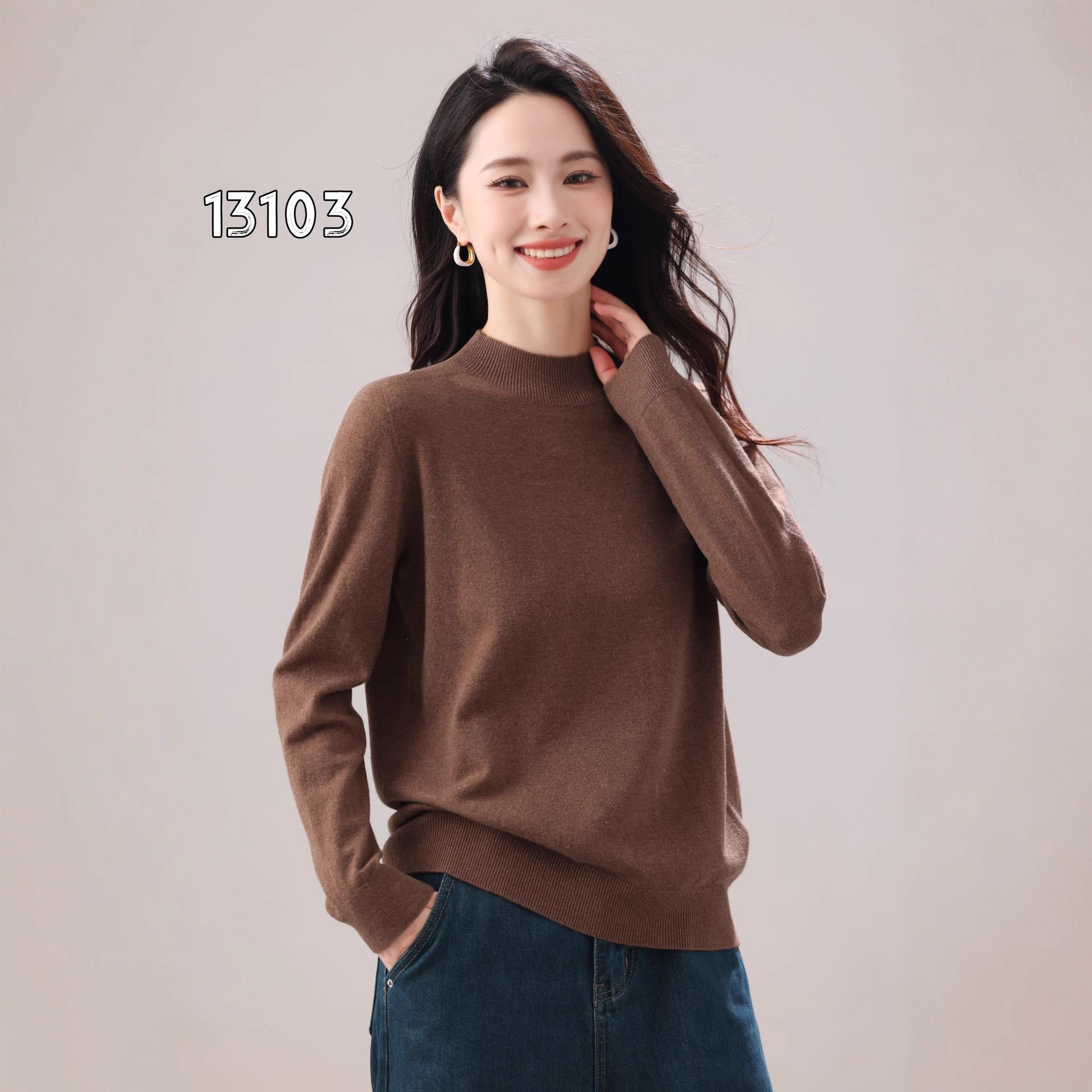 秋冬新款无缝羊绒蚕丝锁温打底半高领纯色修身显瘦打底衫毛衣