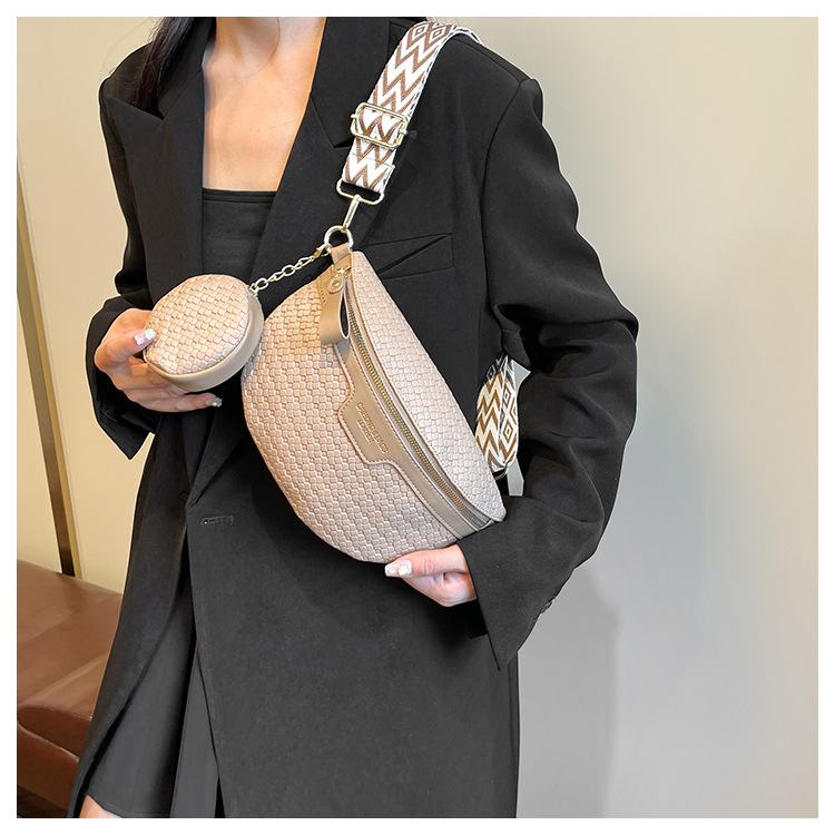 456g Weight Polyester Lining Material Zipper Closure Type Single Shoulder Strap Strap Type Fanny Pack Bags Type Daily Occasion Pu Leather Material Solid Color Pattern All Seasons Season Women's Gender Streetwear Style Semicircle Shape Women's Pu Leather Solid Color Streetwear Semicircle Zipper Fanny Pack 15