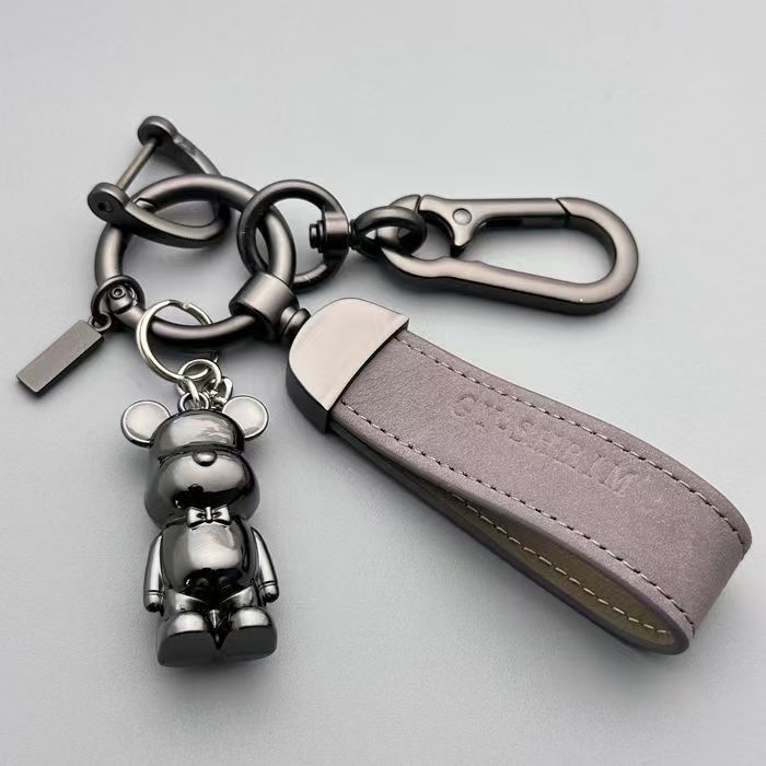 かわいいアニメの熊の暴力的な熊の金属のキーホルダーの男女の自動車のペンダントのキーホルダーの高級な革紐は掛けます。|undefined