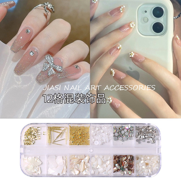 Nail decoration with bow