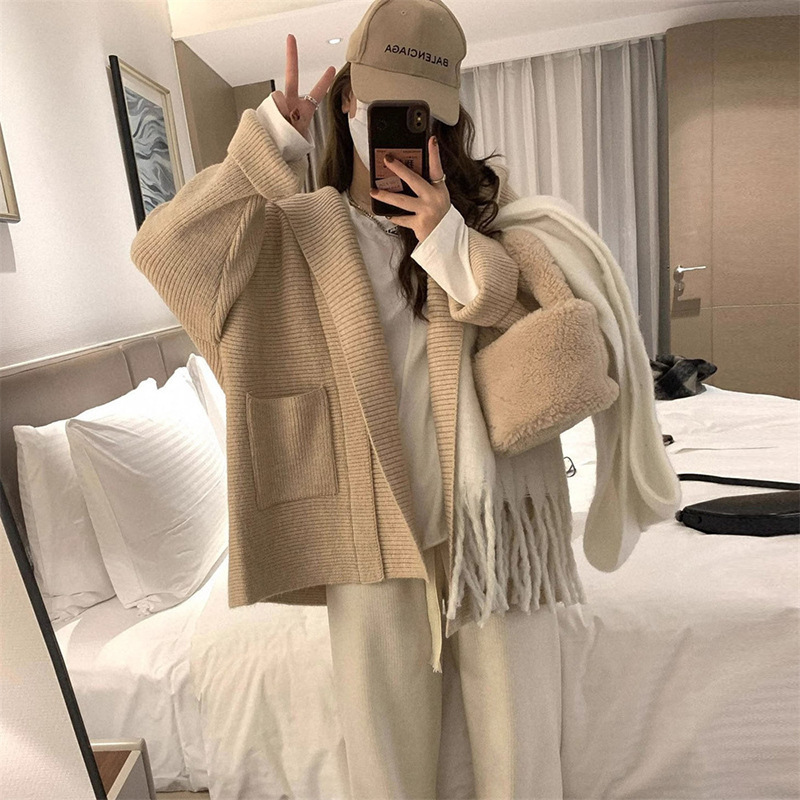 Korean Style High-end Sense Lazy Style Hooded Pocket Knitted Cardigan 2024 Autumn and Winter New Design Sense Sweater Jacket