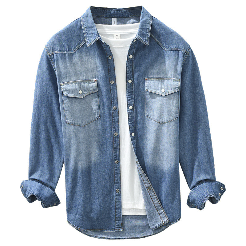 8807日系のレトロなデニムのシャツの長袖のファッションはグラデーションのカジュアルな紳士服のシャツのコートに合わせて代行します。|undefined