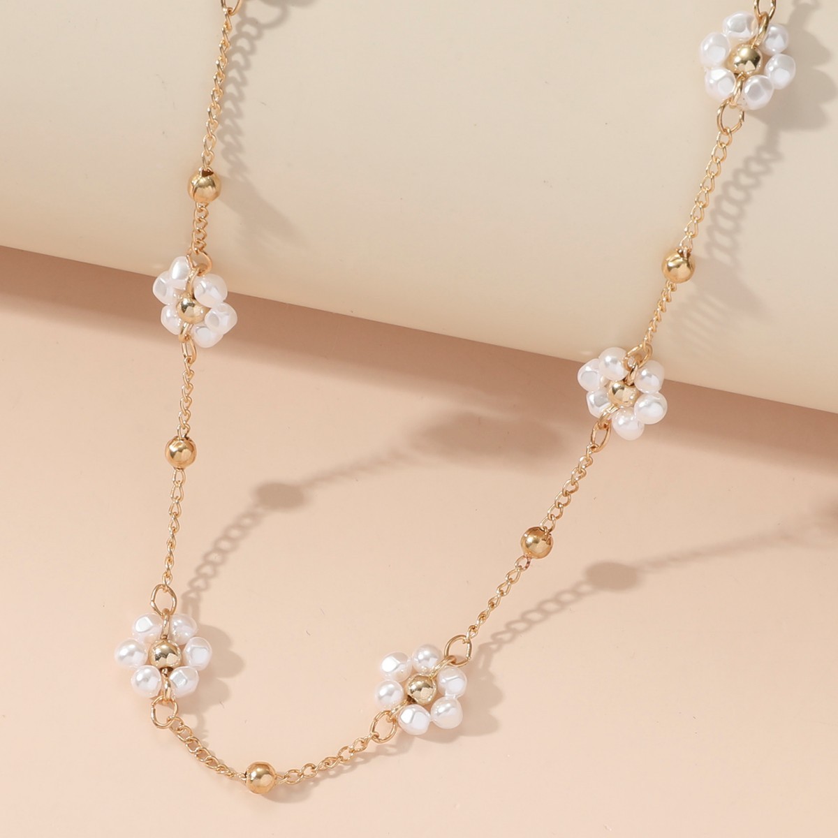 Ins Style Sweet Flower Alloy Pearl Plating Women's Necklace display picture 3