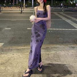 法式紫色玫瑰印花吊带连衣裙女夏季2024年新款纯欲风修身包臀长裙