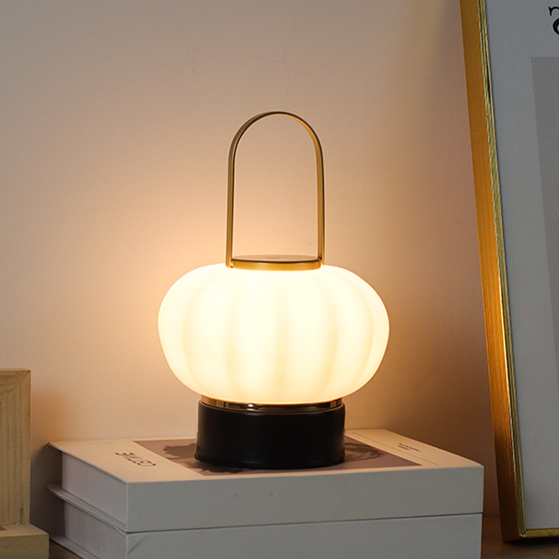 Modern Nordic Creative LED Charging Table Lamp Portable Lantern Bar Restaurant Cafe Decor Atmosphere Personal Desk Lamp