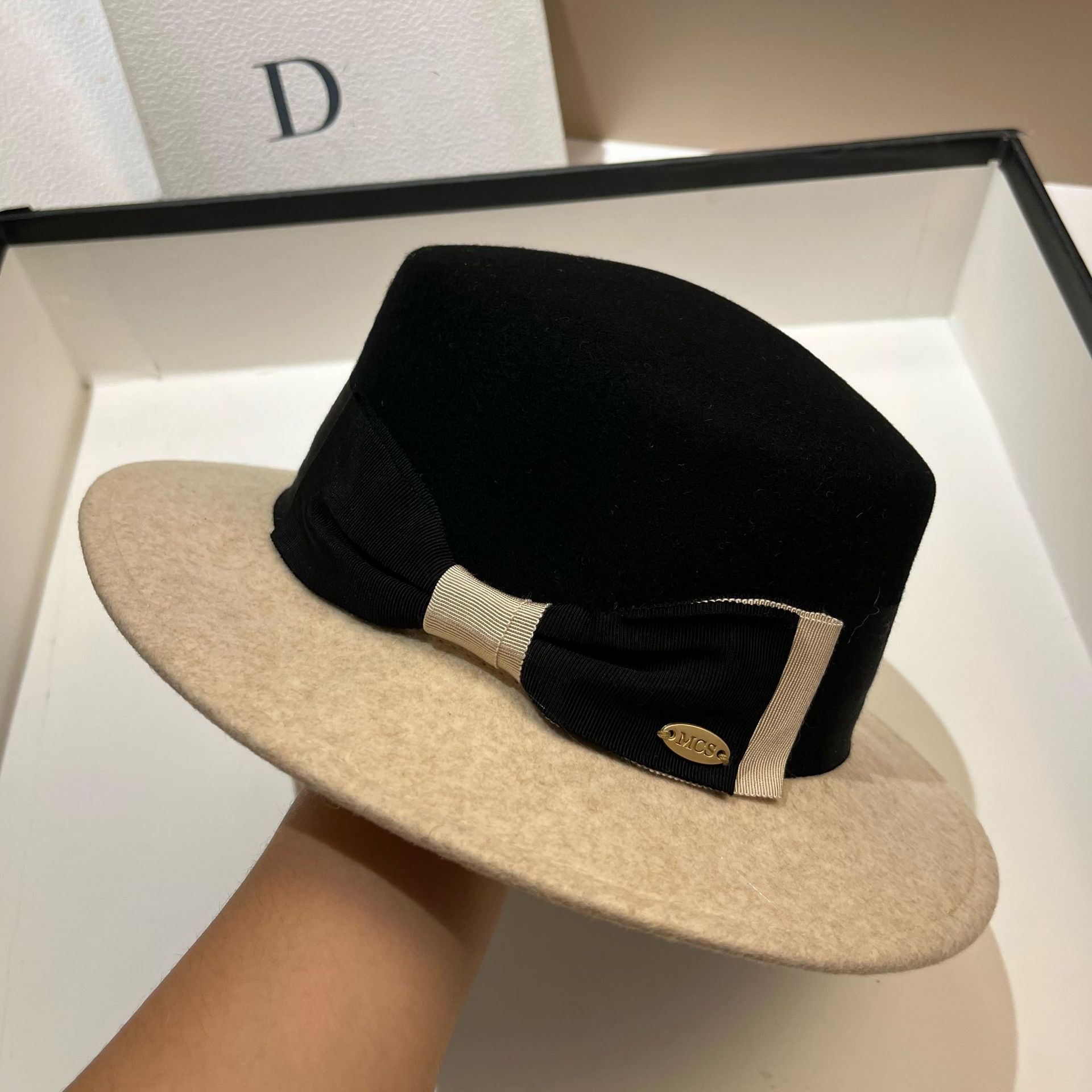 Chapeau haut de forme plat en pure laine de couleur contrastante avec nœud automne et hiver nouveau chapeau de célébrité Hepburn chapeau de jazz britannique_voghion.com