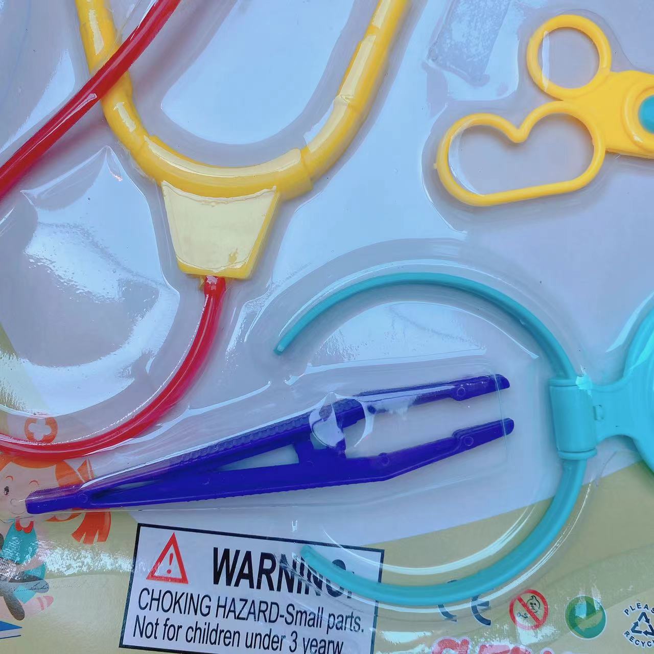 Juguetes infantiles imitación juguetes médicos juguetes caseros juguetes estetoscopio ferrule 2 yuanes tienda departamental mayorista