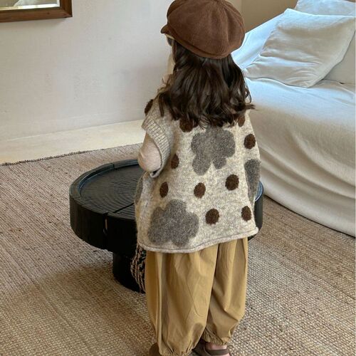2024 spring new children's clothing, Korean style children's clothing, girls' big polka dot Korean style vest, knitted wool vest