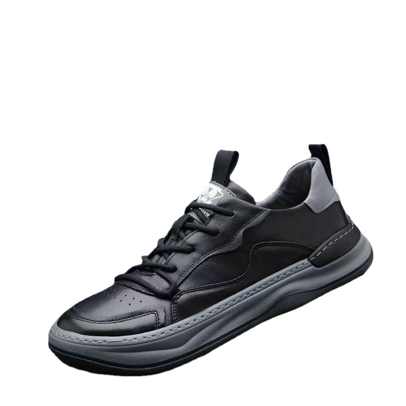 Zapatos de cuero de gran tamaño para hombres nuevos zapatos blancos de moda de todo fósforo de primavera zapatos de cuero desodorante transpirables para hombres zapatillas de deporte casuales para hombres