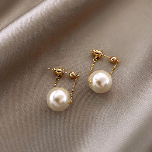 Simple, fashionable and versatile earrings, small pearl earrings, high-end earrings,  new fashionable Korean earrings for women