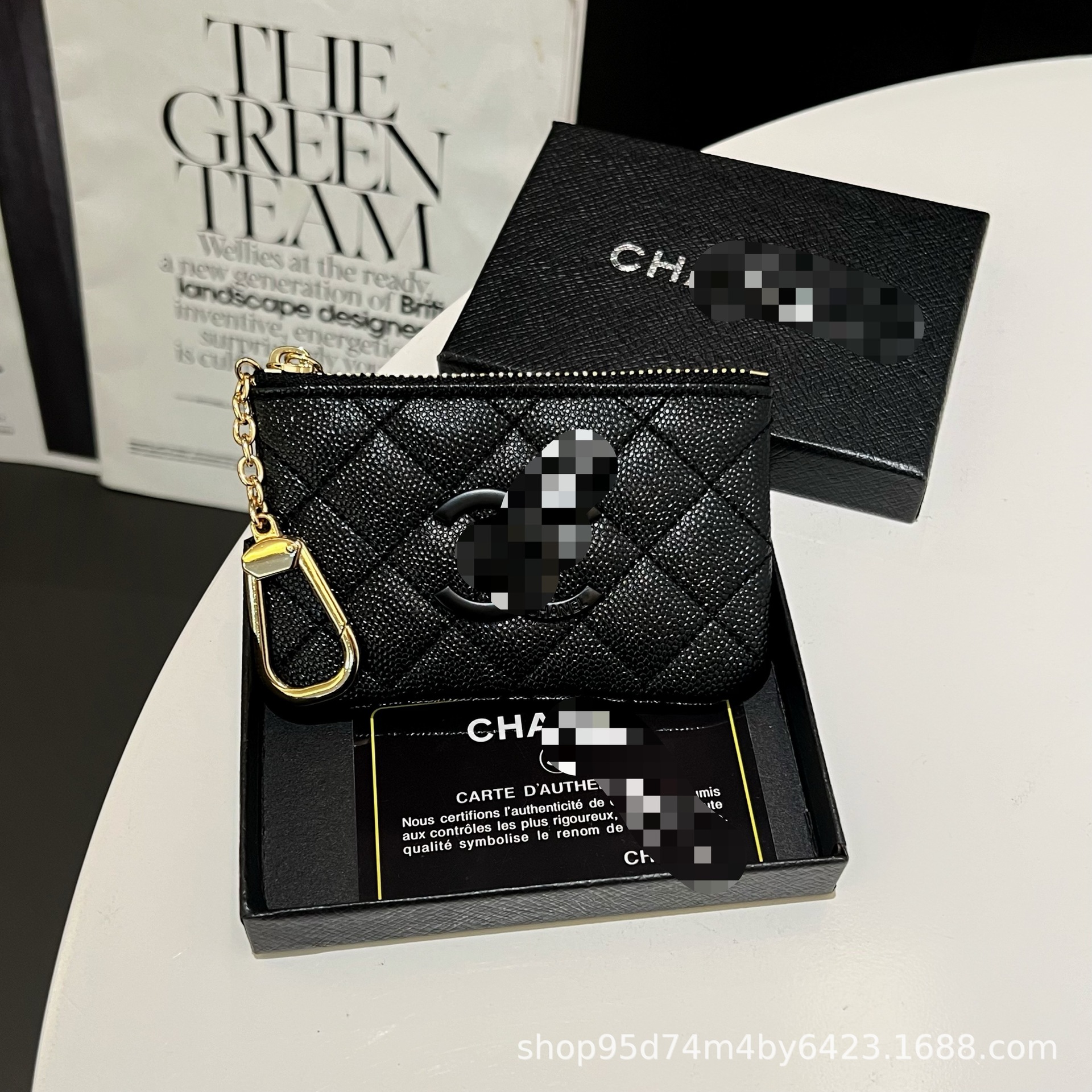 컬러 마킹 블랙