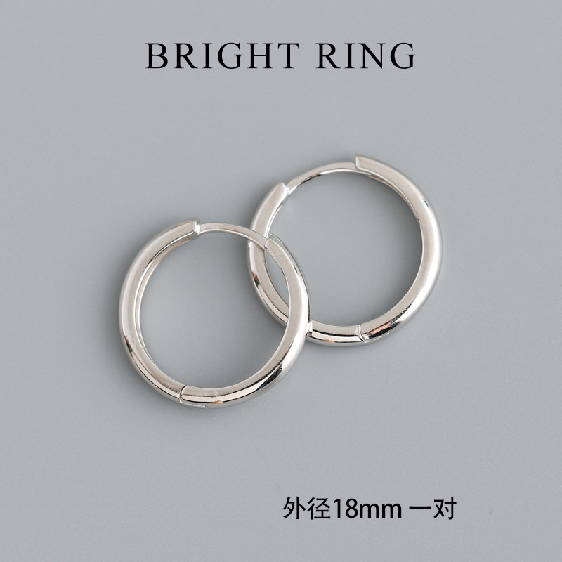 Aretes de plata esterlina para mujeres en 2025 nuevos aretes de alta calidad de moda aretes de anillo simple pernos de orejas compactos aretes de círculo