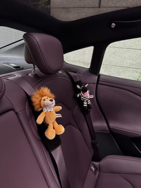 Zootopia Spring Series Nick and Judy Car Seatbelt Shoulder Pads Plush Doll Anti-Strangling Decoration