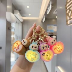 クロスボーダー新しいラブリーナイトライト発光キーホルダーペンダントかわいい学生バッグペンダントカップルキーホルダー