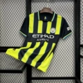 2425 manchester city away game