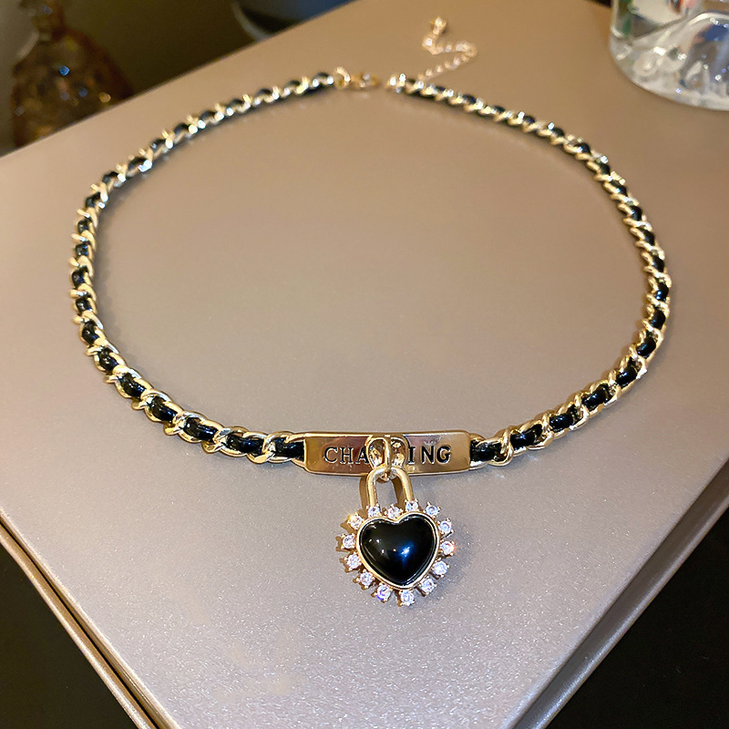 Fashion Heart Shape Pu Leather Handmade Womenu0027S Pendant Necklace 1 Piece