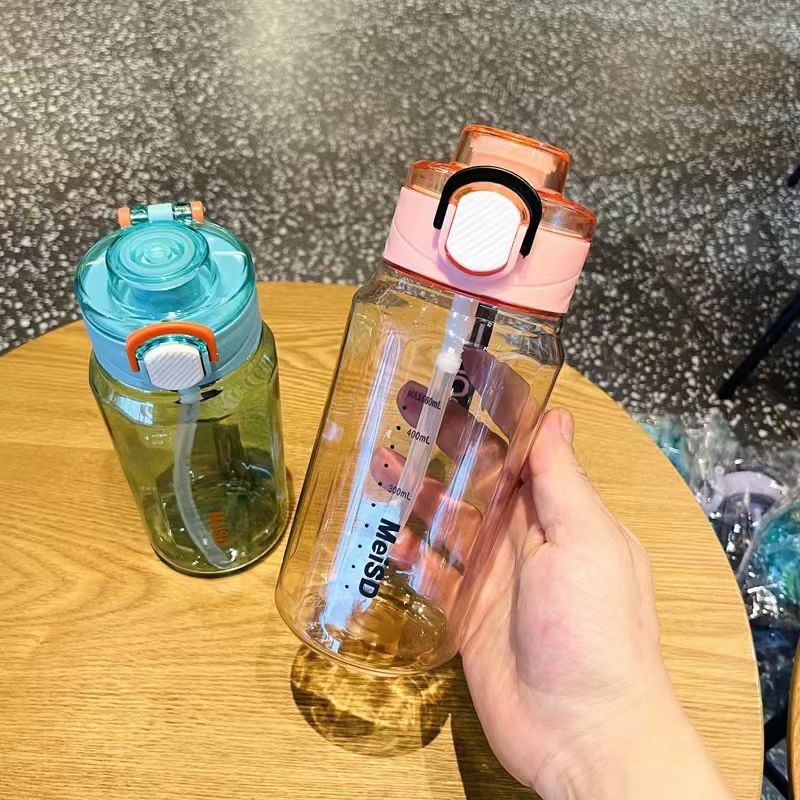 MSD - 5874 nueva taza espacial con tapa de bloqueo simple taza de plástico con escalas taza de paja al por mayor