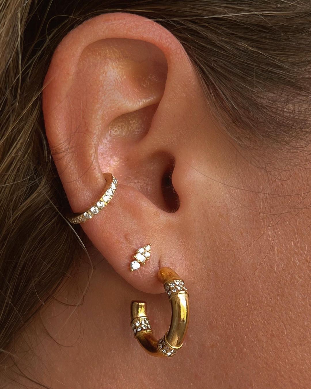 1 Paire Style Moderne Rond Acier Au Titane Placage Incruster Zircon Plaqué Or 18k Des Boucles D'oreilles display picture 3