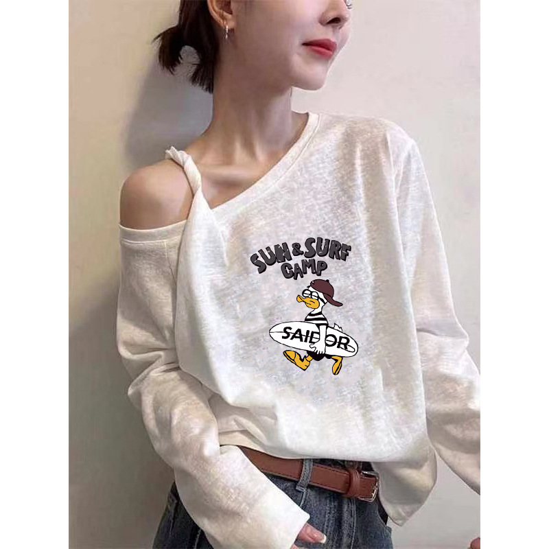 American Cartoon Skateboard Duck Print Asymmetrical Collar Long-Sleeve T-Shirt for Women, New Autumn Style, Pure Desire, Loose Versatile Top, Trendy American Cartoon Skateboard Duck Print Asymmetrical Collar Long-Sleeve T-Shirt for Women, New Autumn Style, Pure Desire, Loose Versatile Top, Trendy