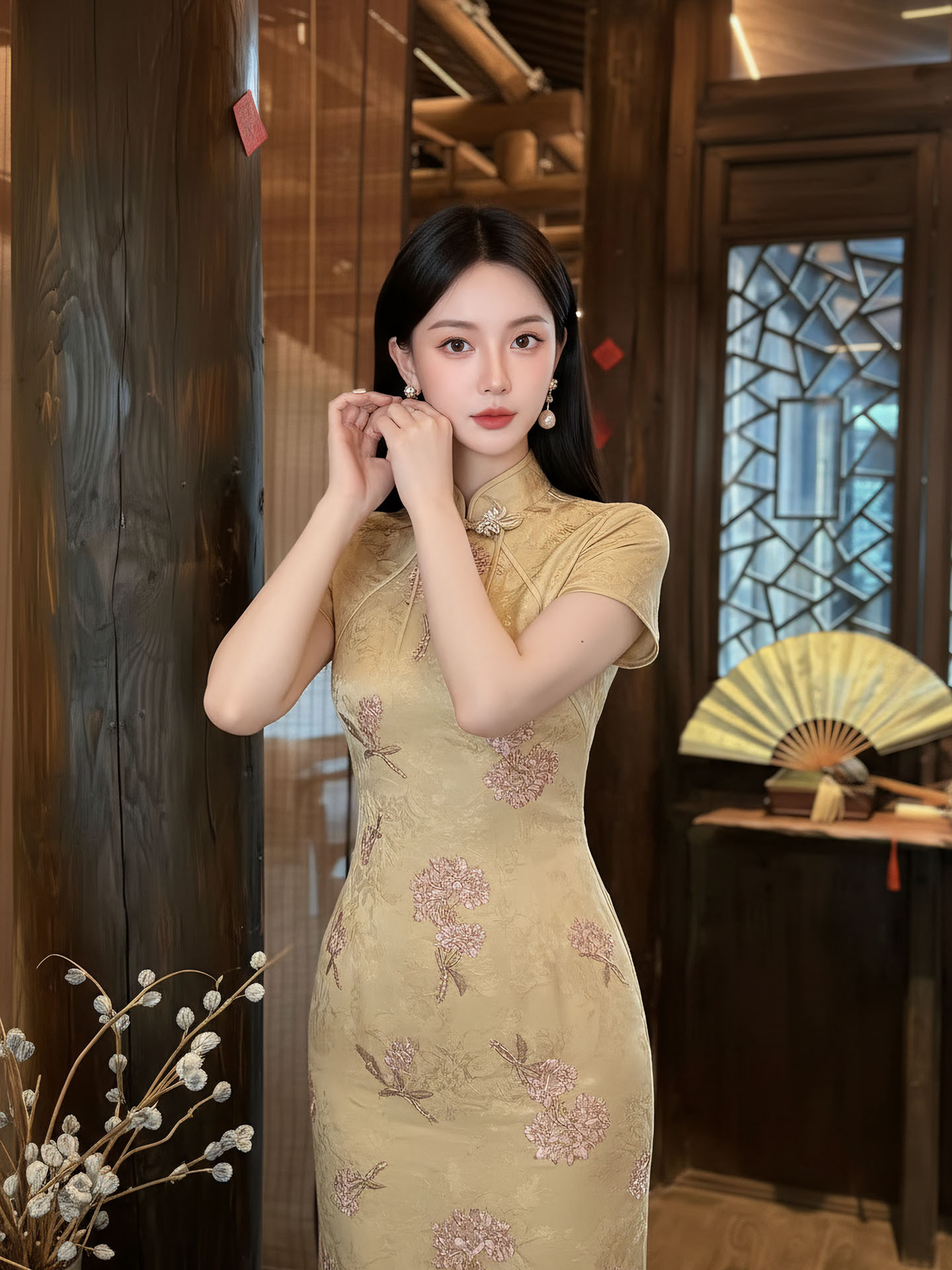 Đầm maxi nữ thêu ren hoa cổ trụ cài khuy, phong cách tân cổ điển — màu vàng
