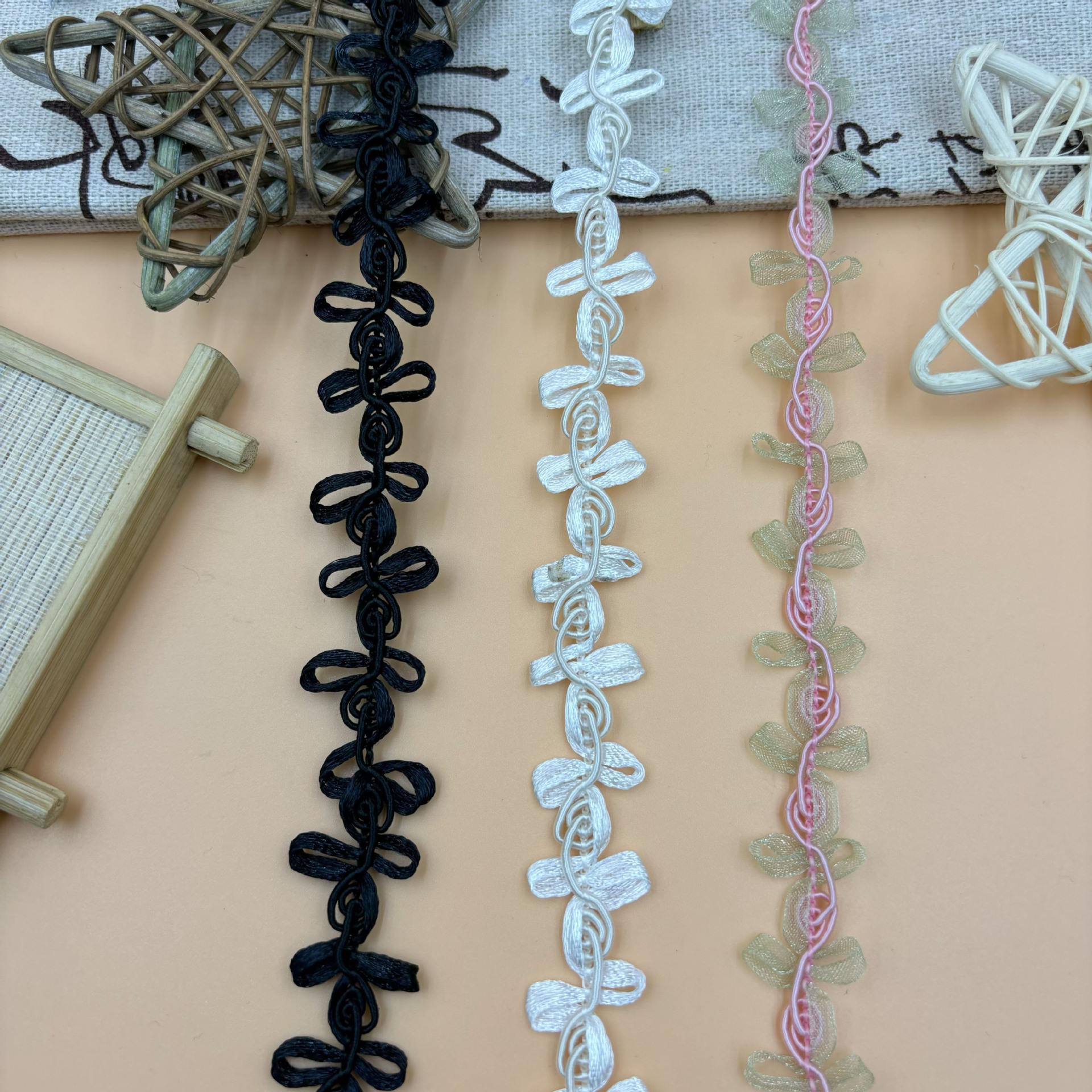 Spot 직접 판매 Xiaoxiangfeng 딱정벌레 레이스 흑백 스노우 거즈 수제 DIY 머리 장식 액세서리 신발 및 모자 장식 도매