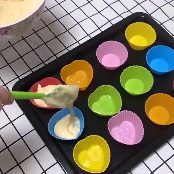 シリコーンマフィンカップドーナツシリコーンケーキ型ベーキングパン手作りケーキモデルベーキングツール|undefined