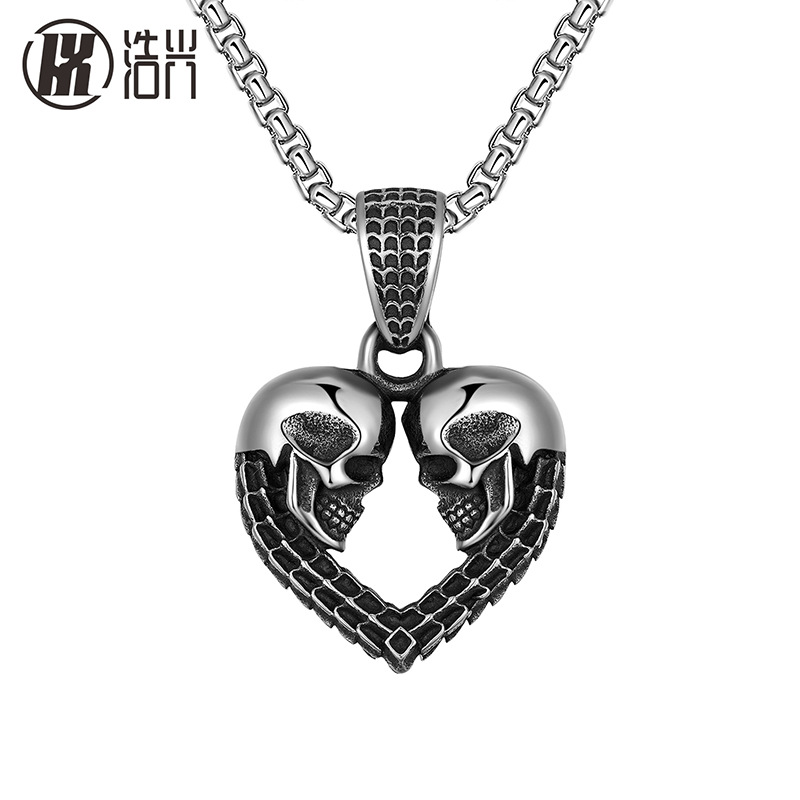 New Titanium Steel Double Skull Love Long Necklace Punk Hip Hop Jewelry Amazon Hot Selling Men's Necklace