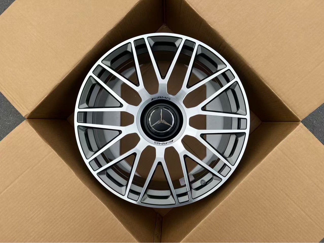 Yilan Forged Wheels Are Suitable for Amg Mercedes-Benz C E S Class E300 C260L Modification 17 18 19 20inch