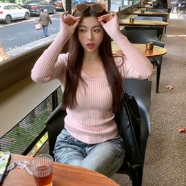 女式牛仔裤;休闲裤;女式T恤