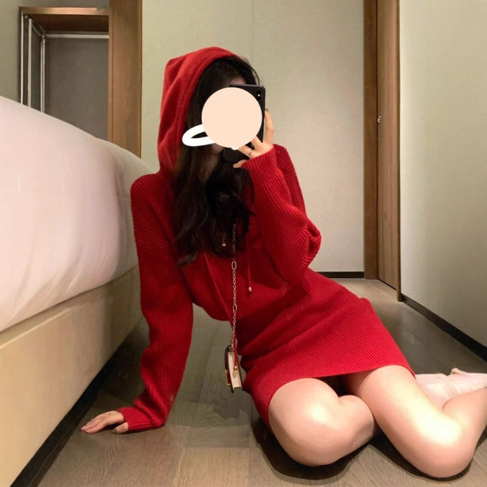 Red Christmas summer knitted sweater