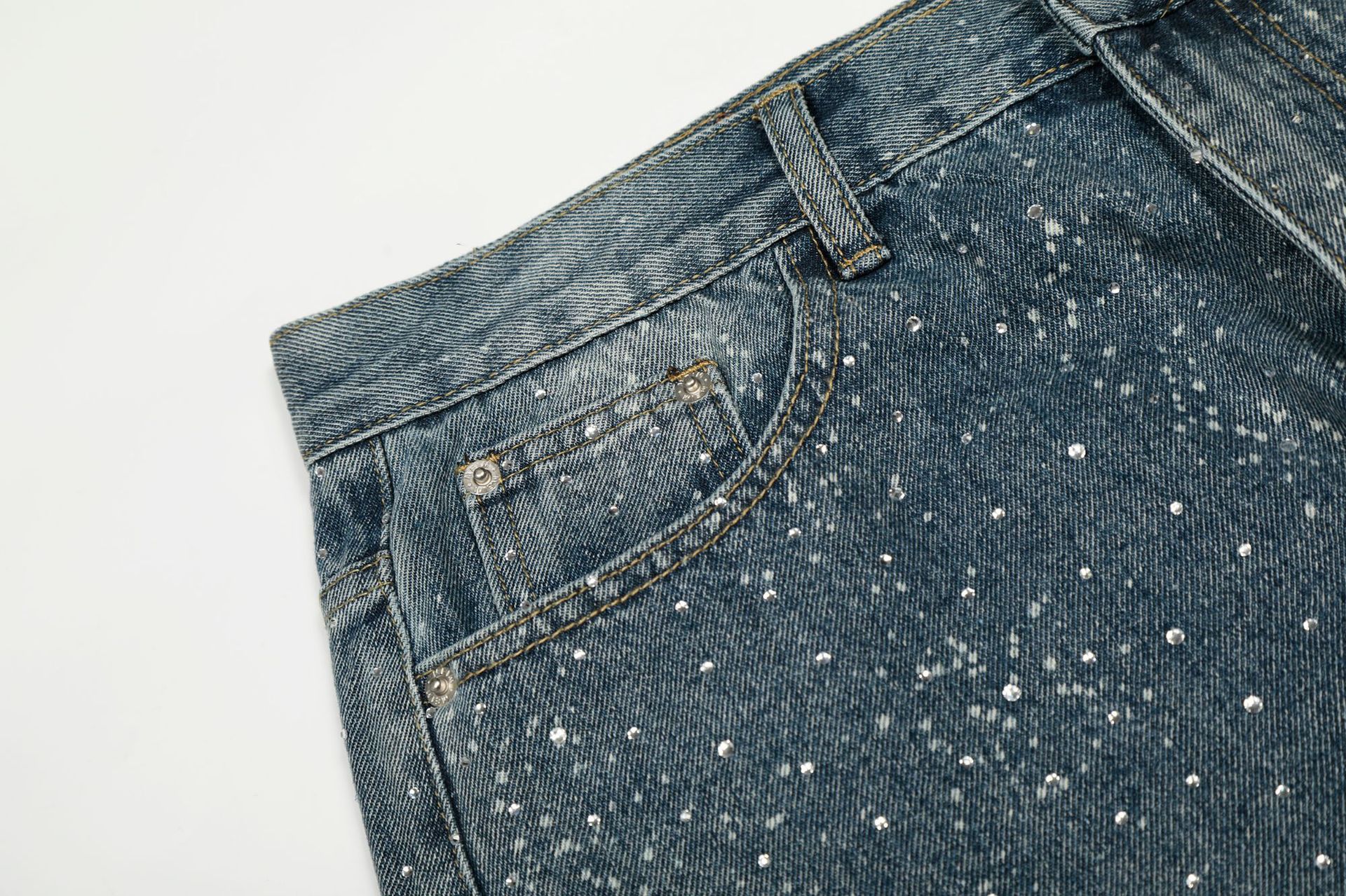 Unisex High Street Vintage Washed Blue Distressed Denim Jeans Rhinestone Embellishments Relaxed Fit Button Fly Non-Stretch Cotton_voghion.com