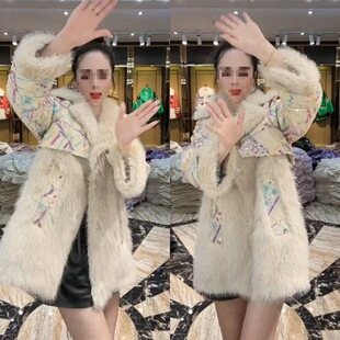 �W��վ2024�¿�����ţ��ƴ�ӷ�����ëƤ�ݼӺ�����Ů���L���ɿ˷�